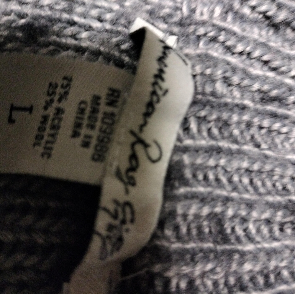 Short sleeve 1 button sweater